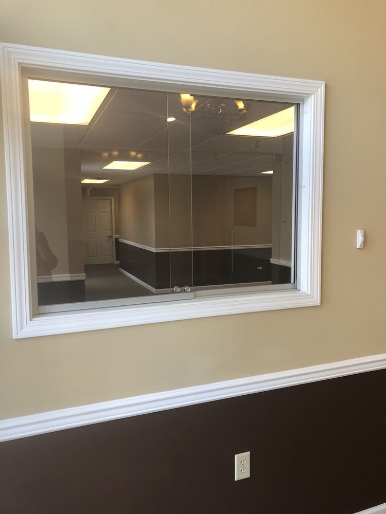 Powell - Like New Professional Office: 7317 Clinton Hwy, Powell, TN 37849